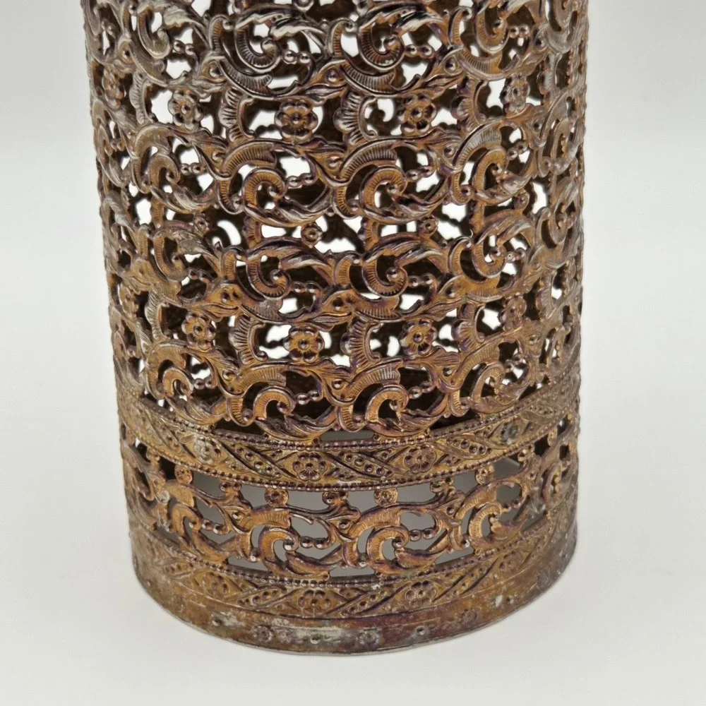 Vintage Filigree Hairspray Cover With Cherub Finial Gold Tone Hollywood Regency